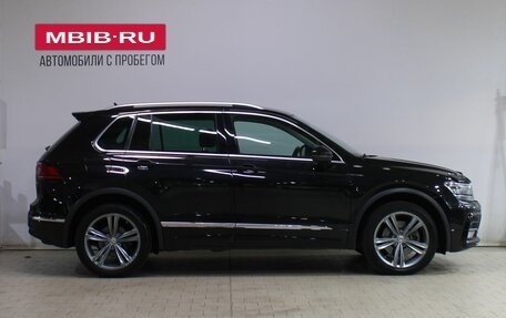 Volkswagen Tiguan II, 2018 год, 2 599 000 рублей, 8 фотография