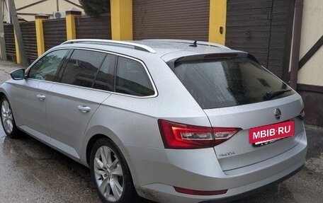 Skoda Superb III рестайлинг, 2019 год, 2 800 000 рублей, 2 фотография