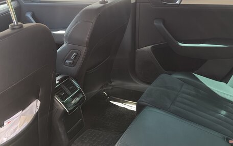 Skoda Superb III рестайлинг, 2019 год, 2 800 000 рублей, 30 фотография