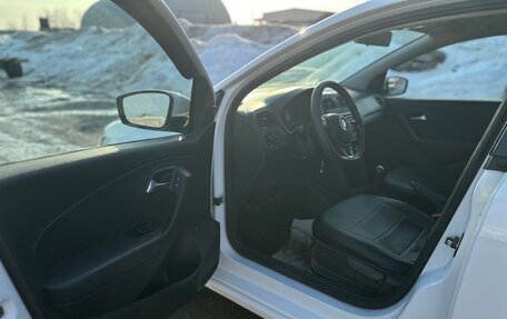 Volkswagen Polo VI (EU Market), 2018 год, 590 000 рублей, 11 фотография