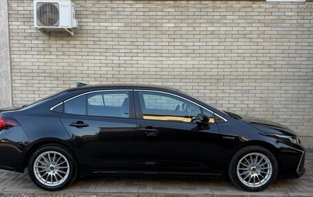 Toyota Corolla, 2019 год, 2 200 000 рублей, 2 фотография