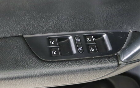 Volkswagen Touareg III, 2011 год, 1 799 990 рублей, 16 фотография