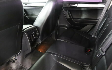 Volkswagen Touareg III, 2011 год, 1 799 990 рублей, 24 фотография