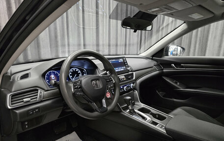 Honda Accord IX рестайлинг, 2017 год, 2 380 000 рублей, 11 фотография