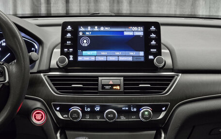 Honda Accord IX рестайлинг, 2017 год, 2 380 000 рублей, 13 фотография
