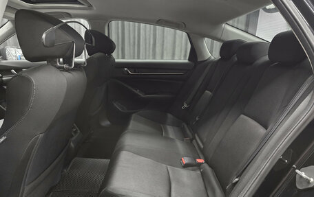 Honda Accord IX рестайлинг, 2017 год, 2 380 000 рублей, 18 фотография