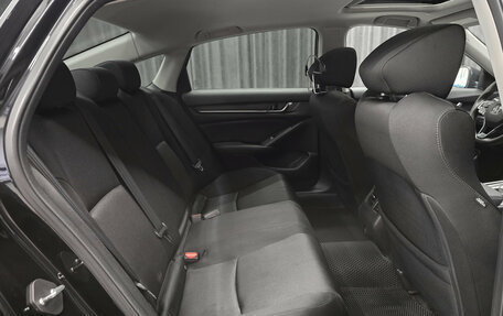 Honda Accord IX рестайлинг, 2017 год, 2 380 000 рублей, 17 фотография