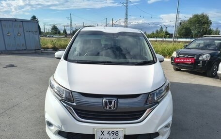 Honda Freed II, 2018 год, 1 620 000 рублей, 3 фотография