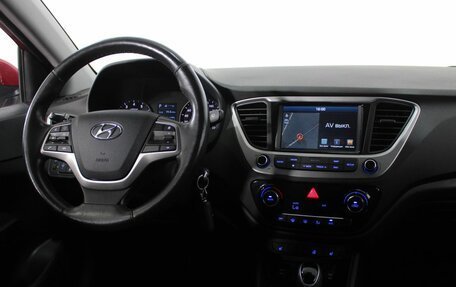 Hyundai Solaris II рестайлинг, 2017 год, 1 300 000 рублей, 15 фотография