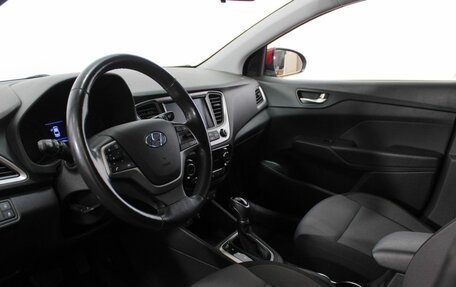 Hyundai Solaris II рестайлинг, 2017 год, 1 300 000 рублей, 10 фотография