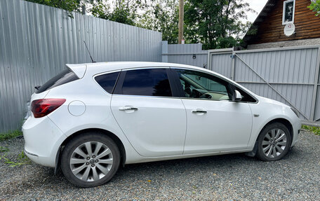 Opel Astra J, 2013 год, 650 000 рублей, 3 фотография