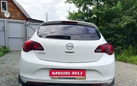 Opel Astra J, 2013 год, 650 000 рублей, 2 фотография