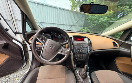 Opel Astra J, 2013 год, 650 000 рублей, 10 фотография
