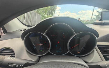 Chevrolet Cruze II, 2012 год, 700 000 рублей, 10 фотография