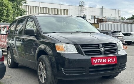 Dodge Caravan V, 2008 год, 769 000 рублей, 3 фотография