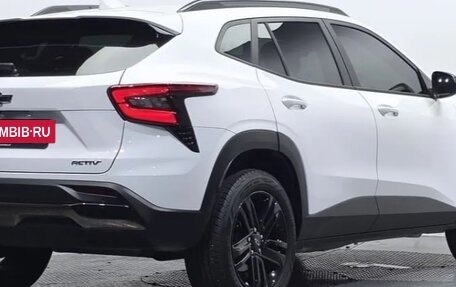 Chevrolet Trax, 2023 год, 1 580 000 рублей, 2 фотография