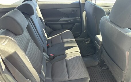 Mitsubishi Outlander III рестайлинг 3, 2012 год, 1 140 000 рублей, 11 фотография
