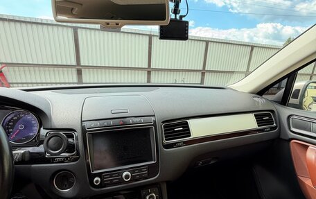 Volkswagen Touareg III, 2015 год, 2 650 000 рублей, 21 фотография
