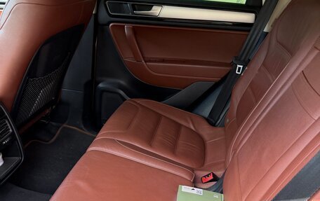 Volkswagen Touareg III, 2015 год, 2 650 000 рублей, 26 фотография
