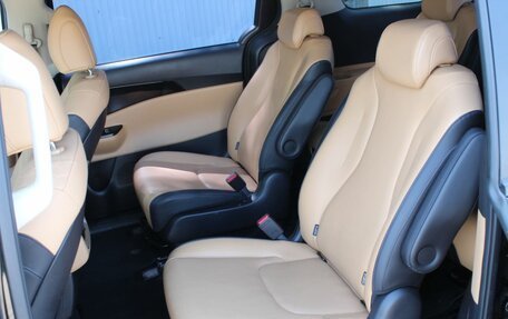 KIA Carnival, 2020 год, 4 100 000 рублей, 13 фотография