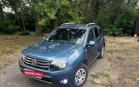 Renault Duster I рестайлинг, 2014 год, 850 000 рублей, 2 фотография