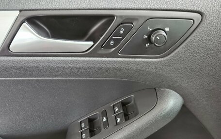 Volkswagen Jetta VI, 2018 год, 1 499 000 рублей, 15 фотография