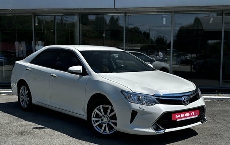 Toyota Camry, 2016 год, 2 450 000 рублей, 2 фотография
