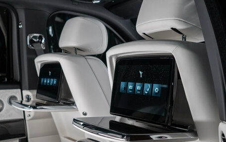 Rolls-Royce Cullinan, 2025 год, 67 500 000 рублей, 32 фотография
