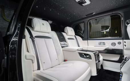 Rolls-Royce Cullinan, 2025 год, 67 500 000 рублей, 31 фотография