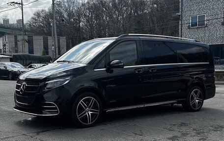 Mercedes-Benz V-Класс, 2025 год, 12 310 000 рублей, 1 фотография