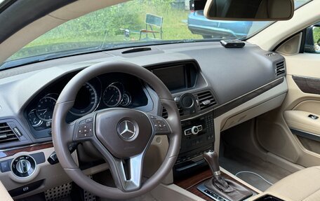 Mercedes-Benz E-Класс, 2011 год, 1 050 000 рублей, 7 фотография