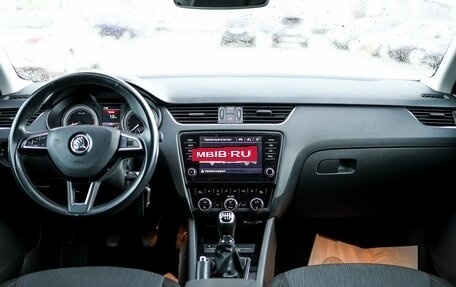 Skoda Octavia, 2017 год, 1 599 000 рублей, 8 фотография