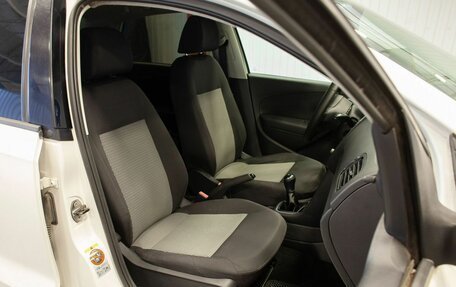Volkswagen Polo VI (EU Market), 2010 год, 640 000 рублей, 29 фотография