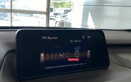 Lexus RX IV рестайлинг, 2016 год, 3 357 000 рублей, 14 фотография