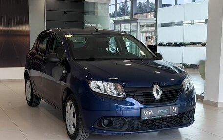 Renault Sandero II рестайлинг, 2017 год, 797 000 рублей, 3 фотография