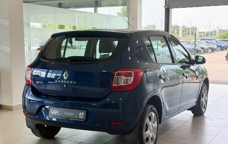 Renault Sandero II рестайлинг, 2017 год, 797 000 рублей, 5 фотография