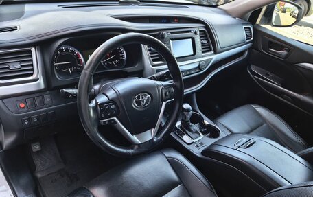 Toyota Highlander III, 2014 год, 2 799 000 рублей, 5 фотография