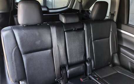 Toyota Highlander III, 2014 год, 2 799 000 рублей, 15 фотография