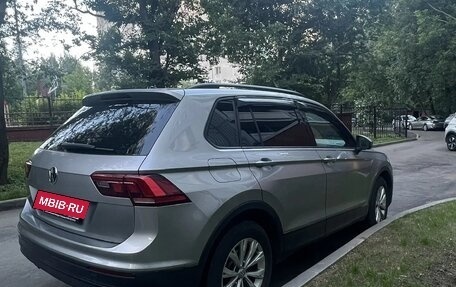 Volkswagen Tiguan II, 2019 год, 2 275 000 рублей, 2 фотография