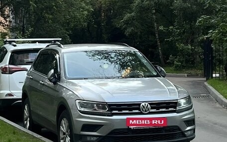 Volkswagen Tiguan II, 2019 год, 2 275 000 рублей, 8 фотография