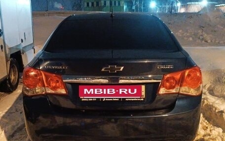 Chevrolet Cruze II, 2010 год, 500 000 рублей, 4 фотография