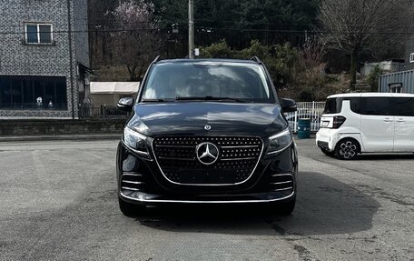 Mercedes-Benz V-Класс, 2025 год, 12 310 000 рублей, 3 фотография