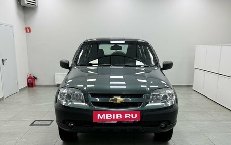 Chevrolet Niva I рестайлинг, 2018 год, 870 000 рублей, 2 фотография