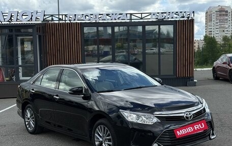 Toyota Camry, 2015 год, 1 980 000 рублей, 8 фотография