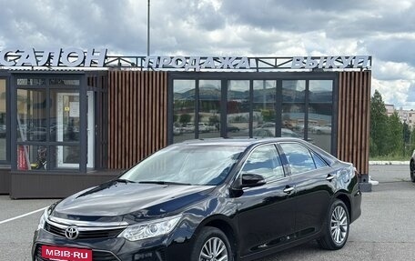 Toyota Camry, 2015 год, 1 980 000 рублей, 6 фотография