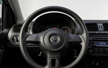 Volkswagen Polo VI (EU Market), 2013 год, 850 000 рублей, 18 фотография