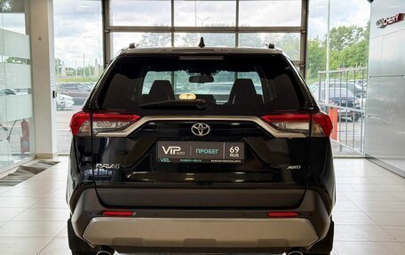 Toyota RAV4, 2020 год, 3 047 000 рублей, 5 фотография