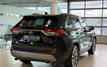 Toyota RAV4, 2020 год, 3 047 000 рублей, 6 фотография