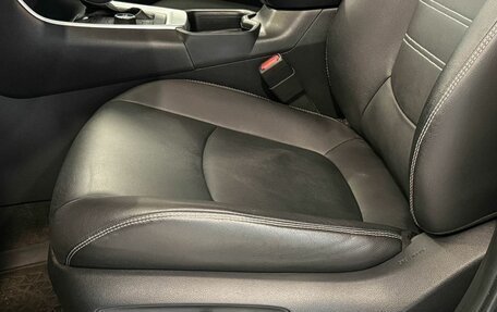 Toyota RAV4, 2020 год, 3 047 000 рублей, 10 фотография