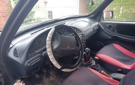 Chevrolet Niva I рестайлинг, 2006 год, 100 000 рублей, 8 фотография